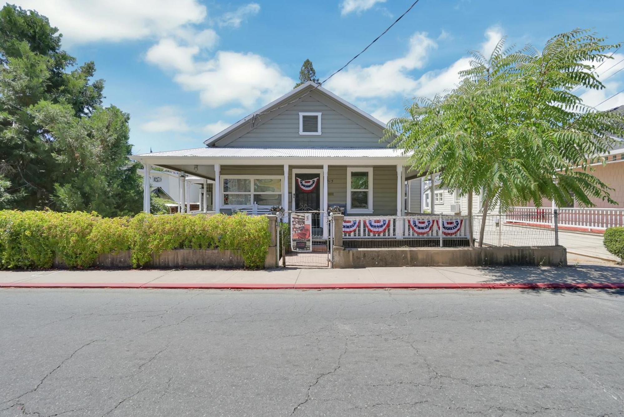 Spacious Downtown Jackson Retreat- Historic Hangout Exterior foto